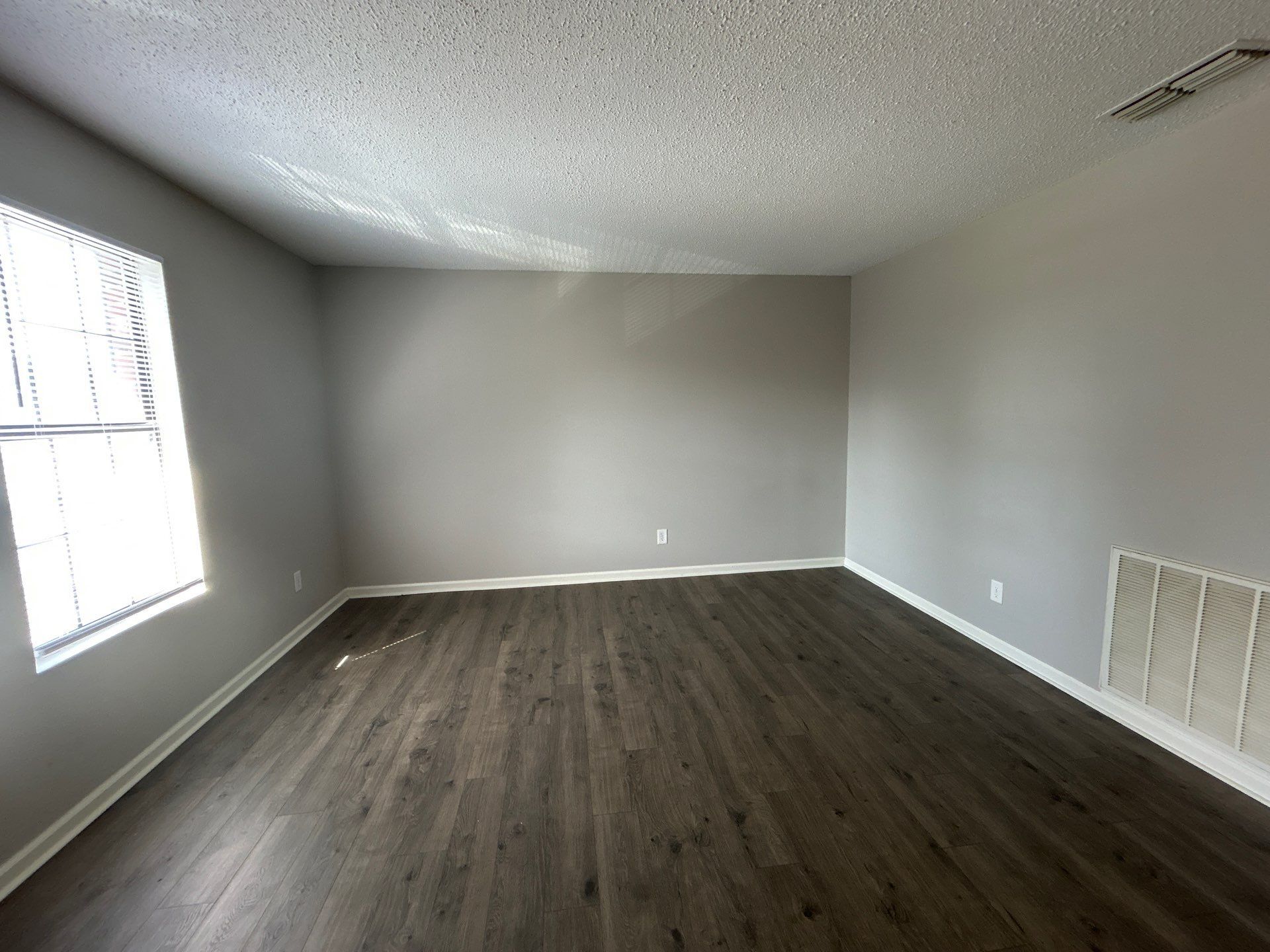 Building Photo - 30 Sta Les Cv