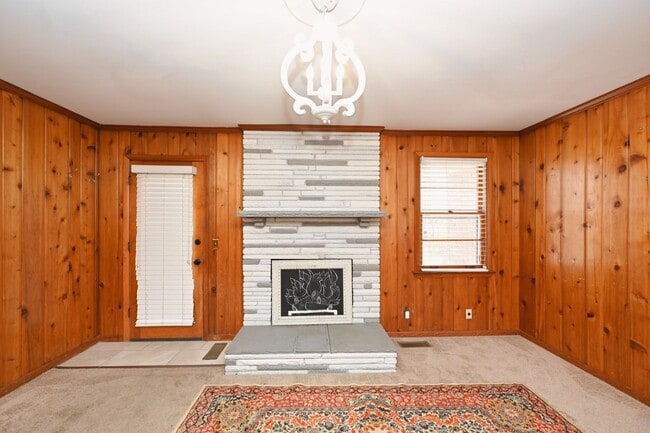 Building Photo - **WELL-LOVED AND WELL-MAINTAINED ONE-LEVEL CRIEVE HALL AREA HOME READY FOR YOU TO CALL HOME**