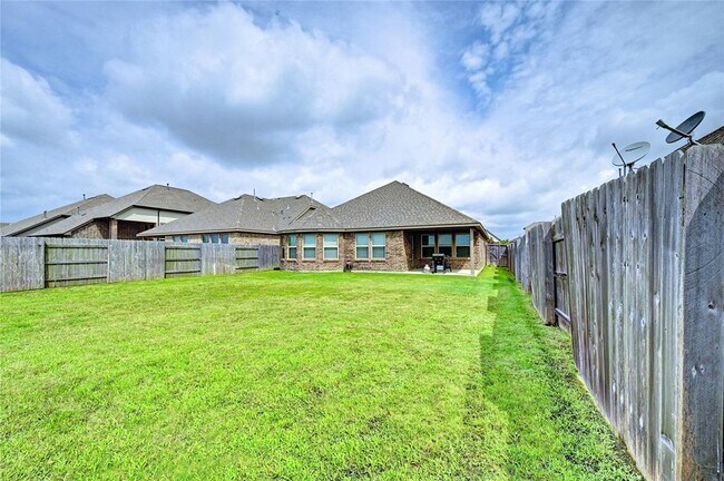Building Photo - 23847 Northwood Terrace Ln