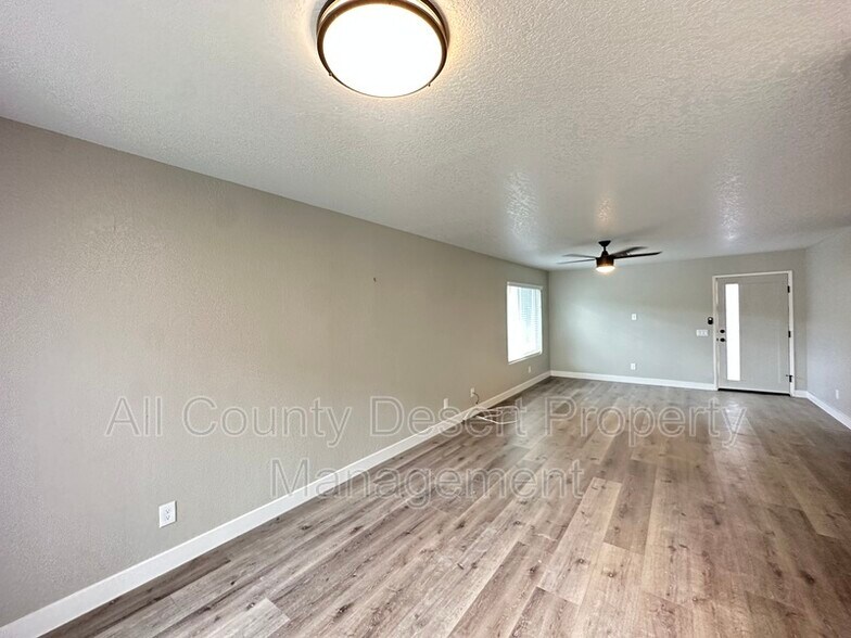 Building Photo - 74621 Shadow Hills Rd