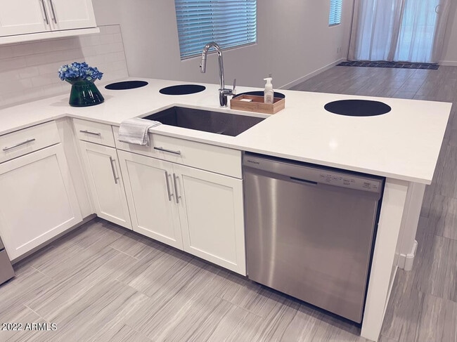 Building Photo - 31962 N 125th Ave