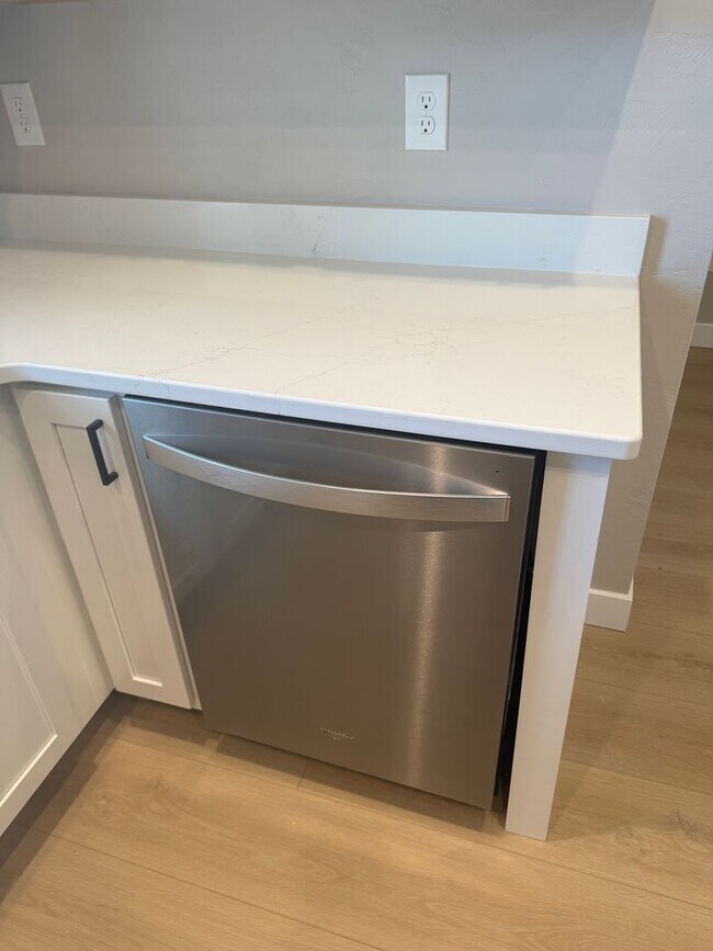 Building Photo - 8397 St Norbert Dr