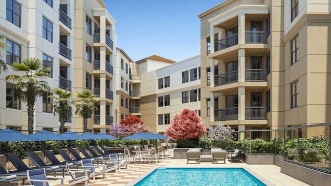 Building Photo - 1001 Harvey Dr