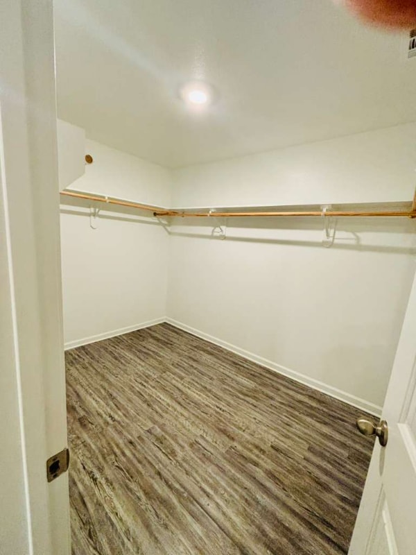 Building Photo - 24359 Dawson Ct