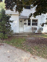 Building Photo - 33569 Berville Ct
