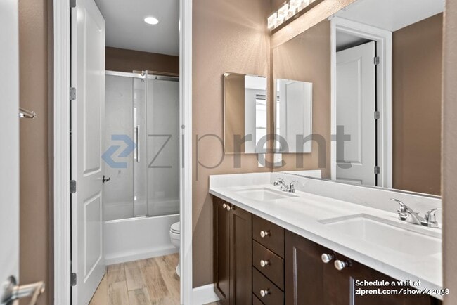 Building Photo - 4330 Trolan Ln