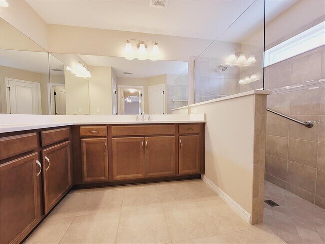 Building Photo - 5 Bowie Pl