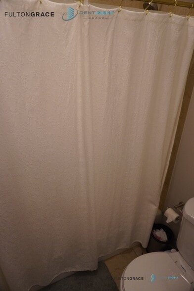 Building Photo - 1846 W 18th St