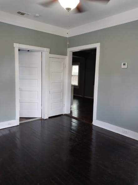 Building Photo - 224 Holland Ave