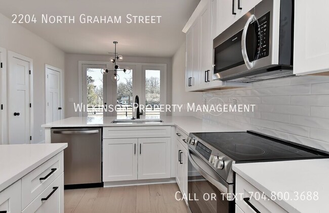 Building Photo - 2204 N Graham St