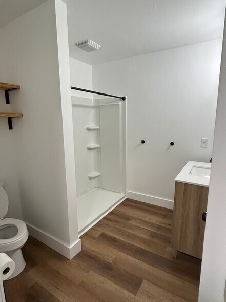 Building Photo - 331 N Wayne St