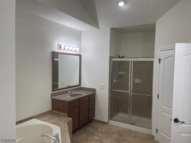 Building Photo - 38 Boehm Way