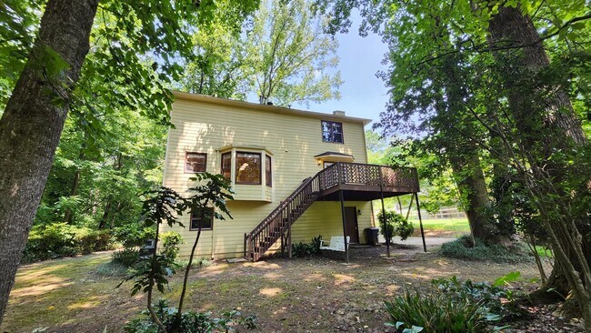 Building Photo - 310 Milesford Ct