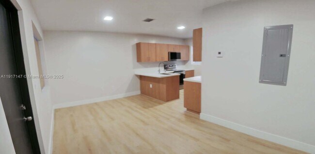 Building Photo - 4557 NW 14th Ave