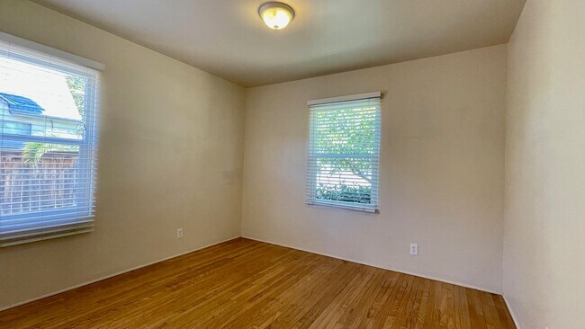 Building Photo - Charming House in a Great Location by Cal Poly with Garage