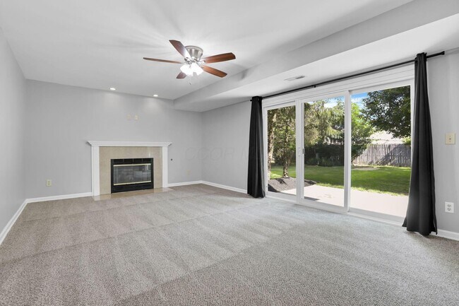 Building Photo - 933 Briaro St