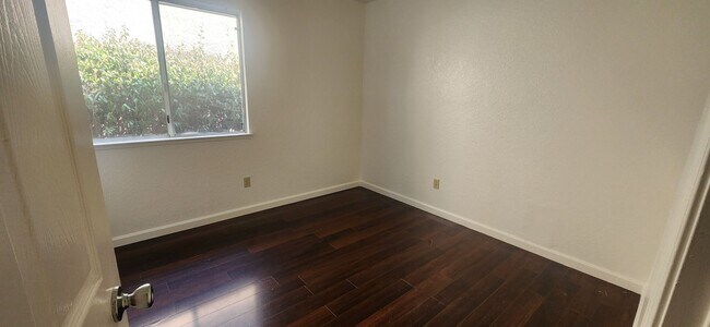 Building Photo - 6415 Canyon Creek Way