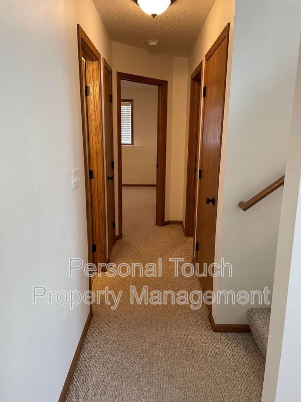 Building Photo - 2580 5th St W
