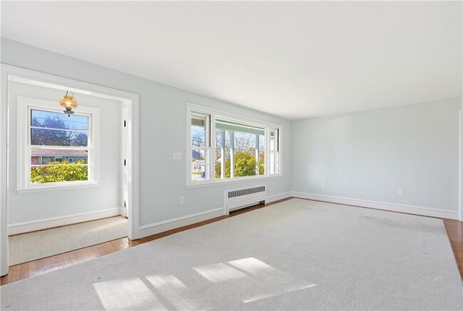 Building Photo - 111 Beach Rd