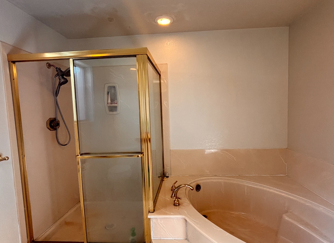 Building Photo - 1043 Quail Creek Cir