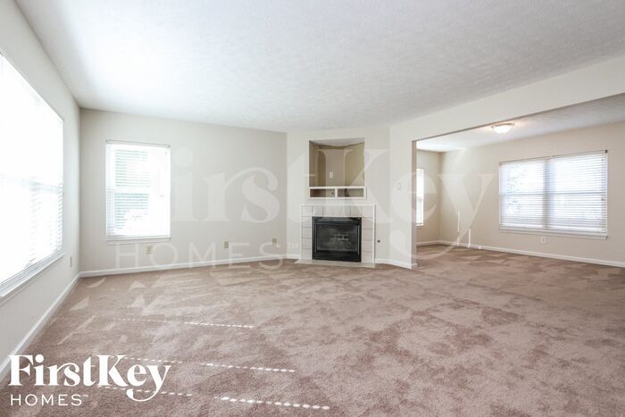 Building Photo - 4352 Mahogany Dr