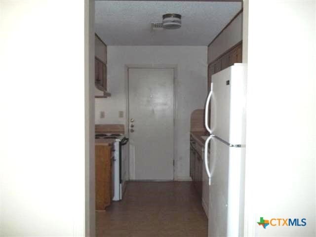 Building Photo - 109 Bridle Dr