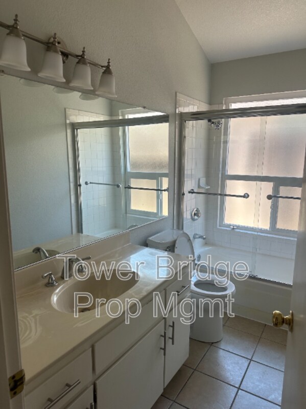 Building Photo - 1349 Chignahuapan Way