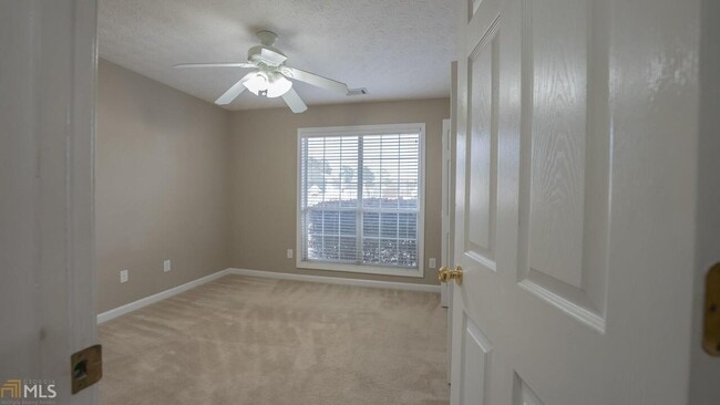 Building Photo - 335 Bald Eagle Way