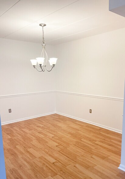 Dining Room - 56 Oakridge Dr
