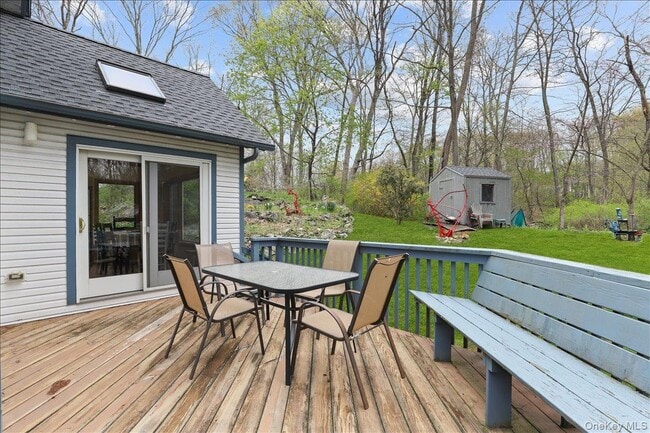 Building Photo - 1 Branch St