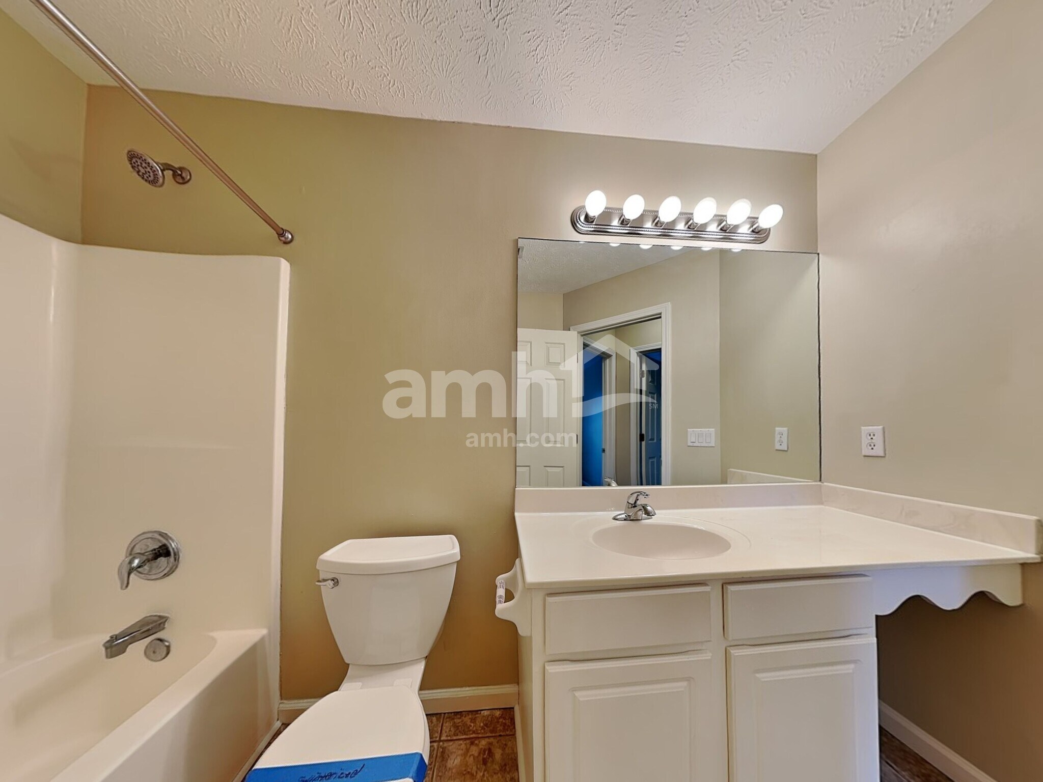 Building Photo - 6845 Watergreen Ct