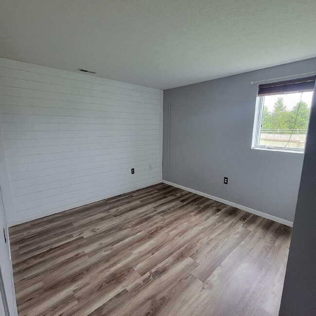 Building Photo - 1492 N Wild Turkey Dr