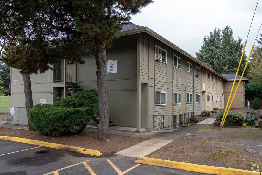 Exterior - Halsey Summit Apartments