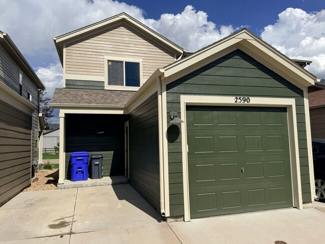 Building Photo - 2590 Trio Falls Dr
