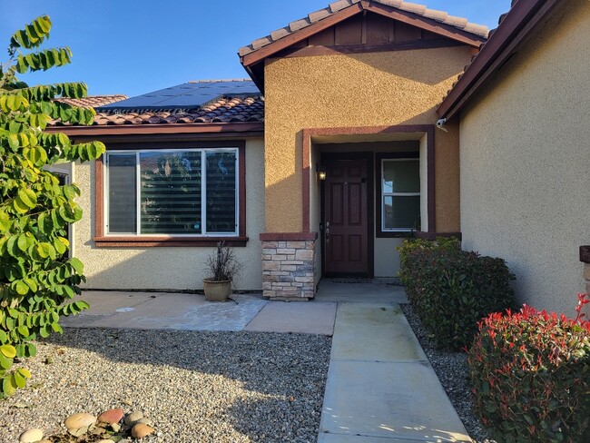 Building Photo - 1618 Oak St