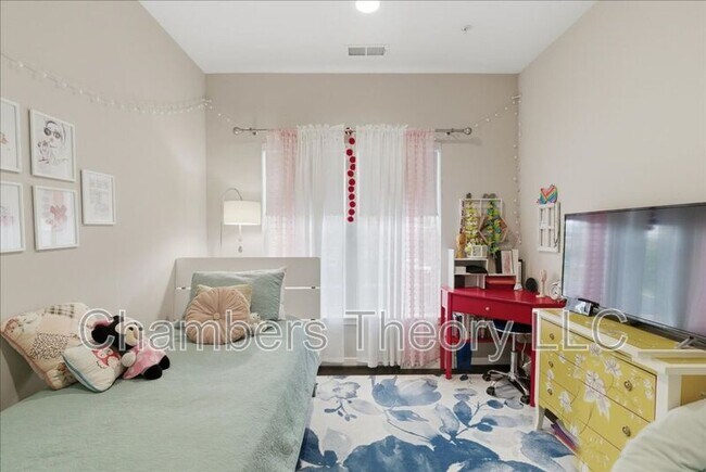 Building Photo - 42392 Soave Dr