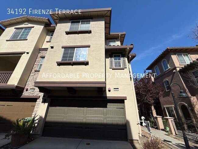 Building Photo - 34192 Firenze Terrace