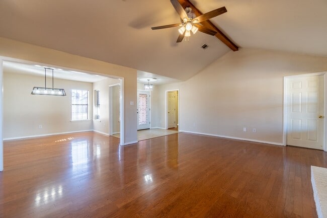 Building Photo - 1505 N 9th St