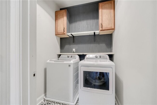 Building Photo - 428 Meadow Vista Ln