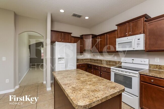 Building Photo - 361 Bella Rosa Cir