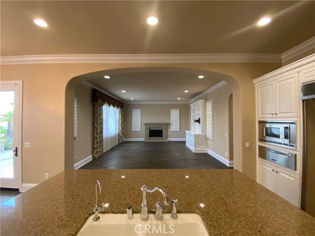 Building Photo - 1328 Acorn Pl