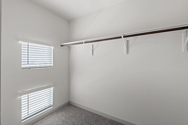 Building Photo - 7404 Sagira Path