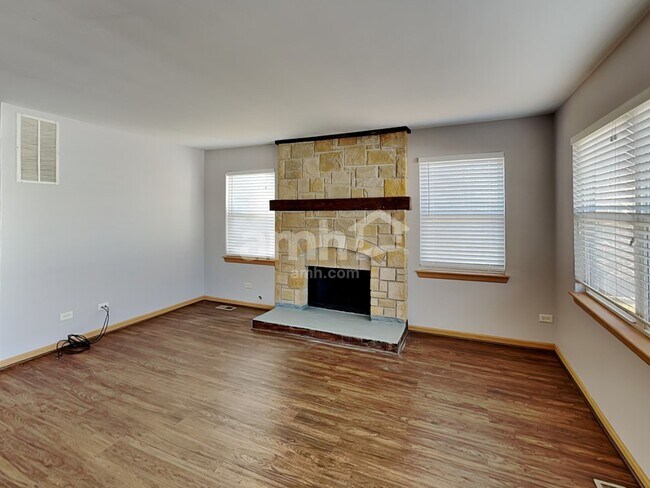 Building Photo - 5308 W Orchard Trail