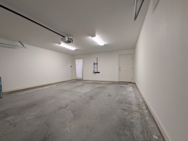 Building Photo - 1116 Black Jack Dr