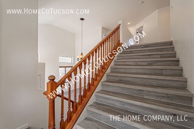 Building Photo - 6645 E Gehrig Ln