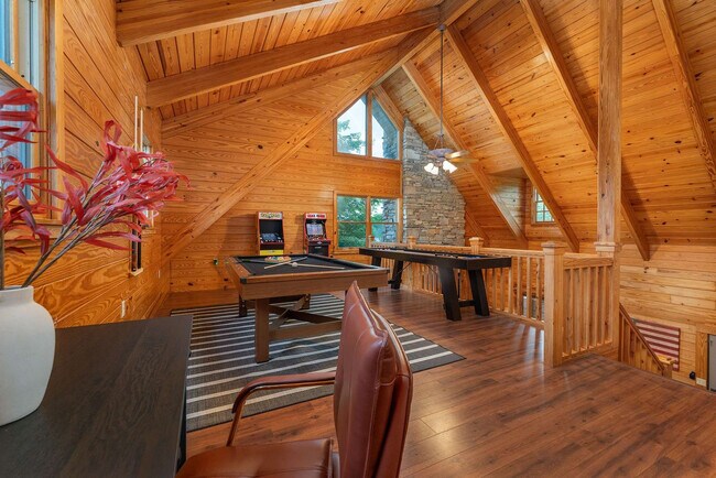 Building Photo - 2224 Brevard Rd