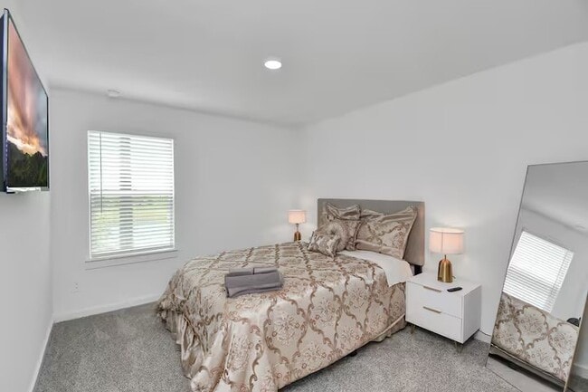 Building Photo - 12320 Churchill downs Dr