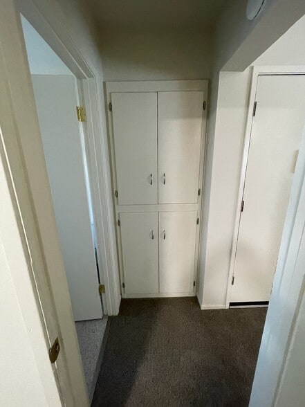 Building Photo - 2253 2nd Ave