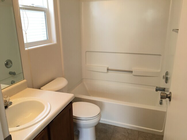 Master Bath - 6430 Sonny Blue Drive