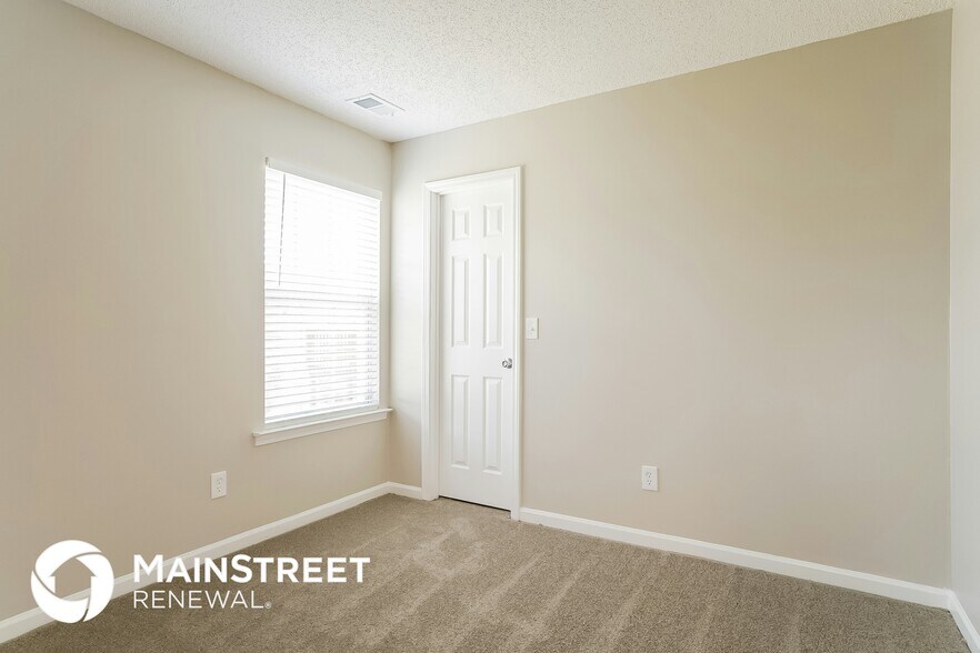 Building Photo - 5924 Roteny Court